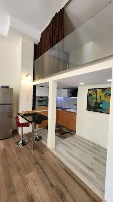 Debis' Downtown Sanctuary Apartment Tirana