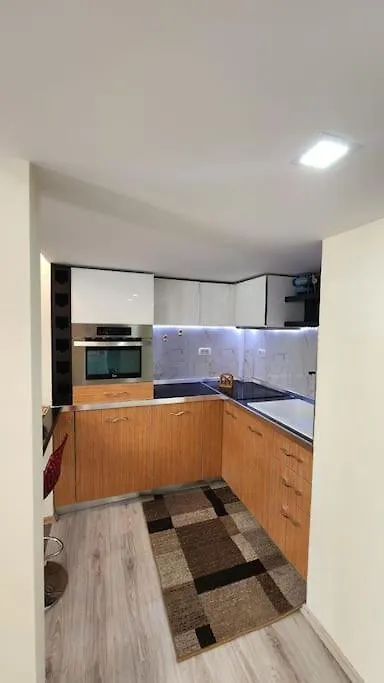 Debis' Downtown Sanctuary Apartment Tirana
